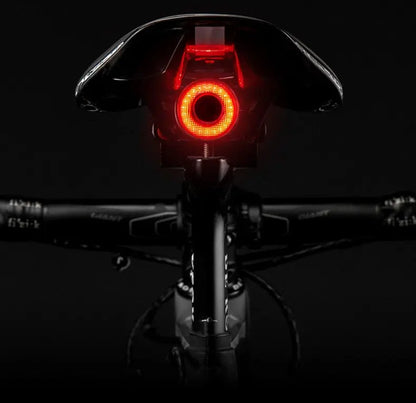 Slimme Remsensor LED Fietsachterlicht - USB Oplaadbaar, IPX6 Waterdicht met 4 Lichtmodi Aprizz